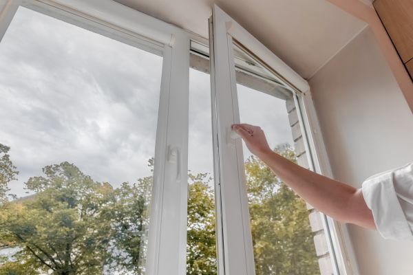 Cost of Vinyl Window Repair in Santa Rosa