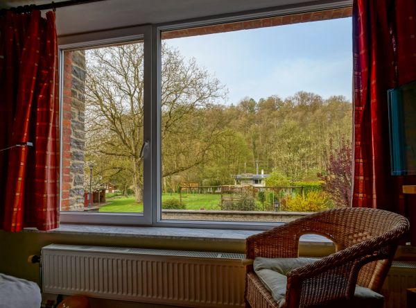 Cost of Fiberglass Window Repair in Santa Rosa