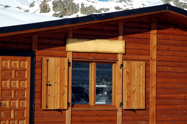 Cost of Cabin Window Repair in Santa Rosa
